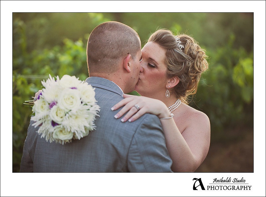kiss in the vineyard