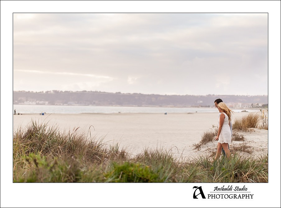 021-coronado beach engagement photo