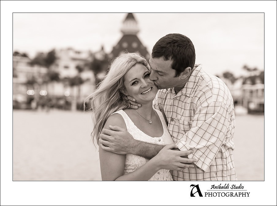 031-coronado beach engagement photo