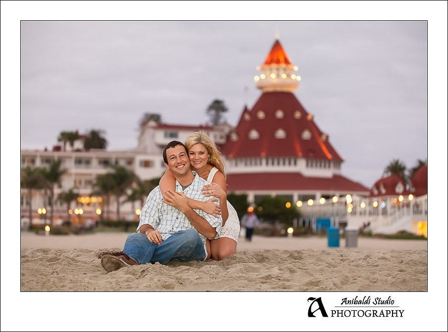 047-coronado beach engagement photo
