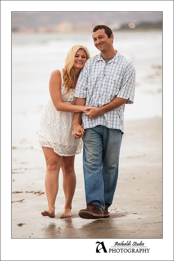 043-coronado beach engagement photo