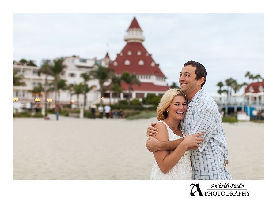 032-coronado beach engagement photo
