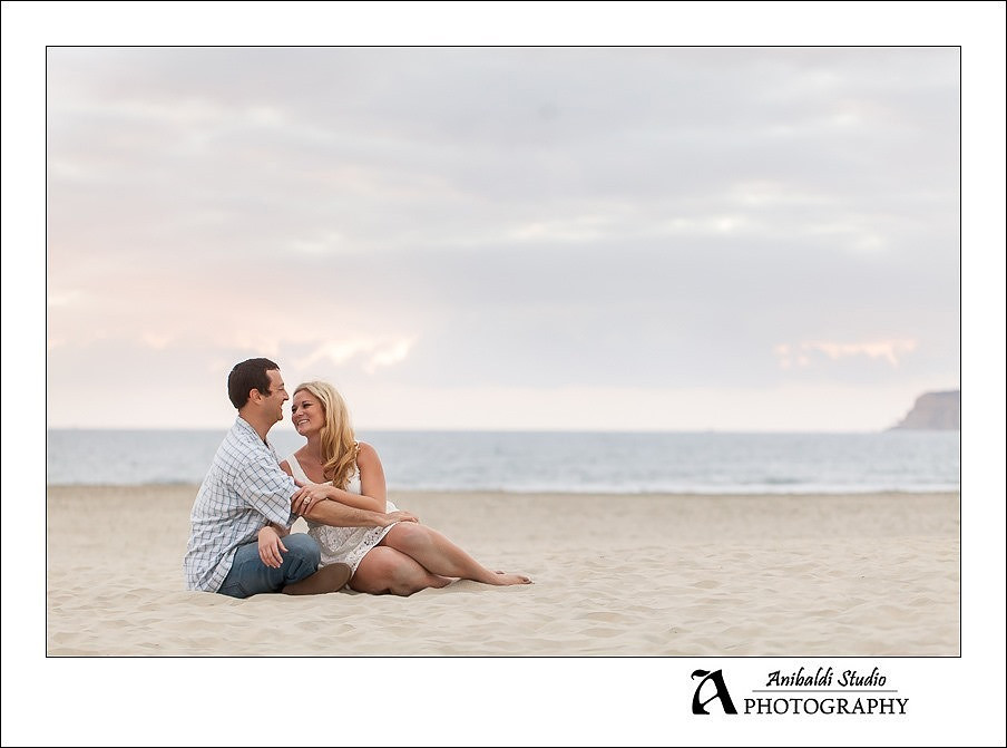 034-coronado beach engagement photo
