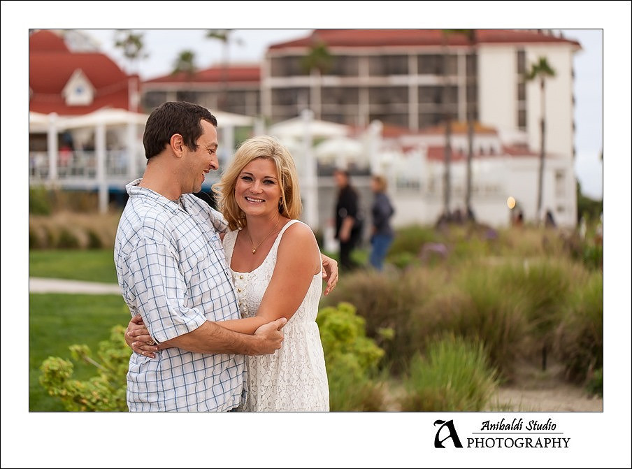 003-coronado beach engagement photo