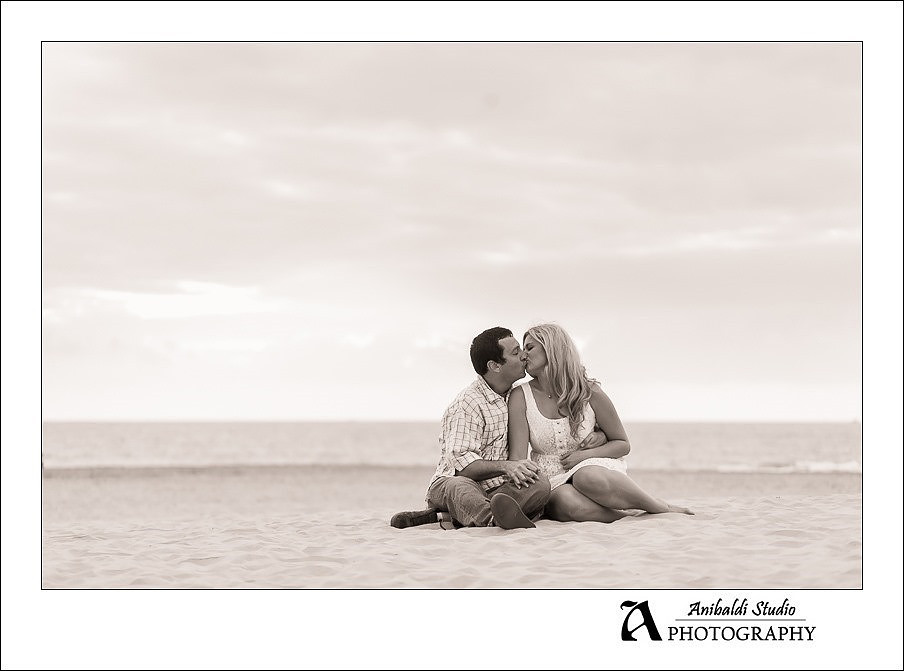 036-coronado beach engagement photo