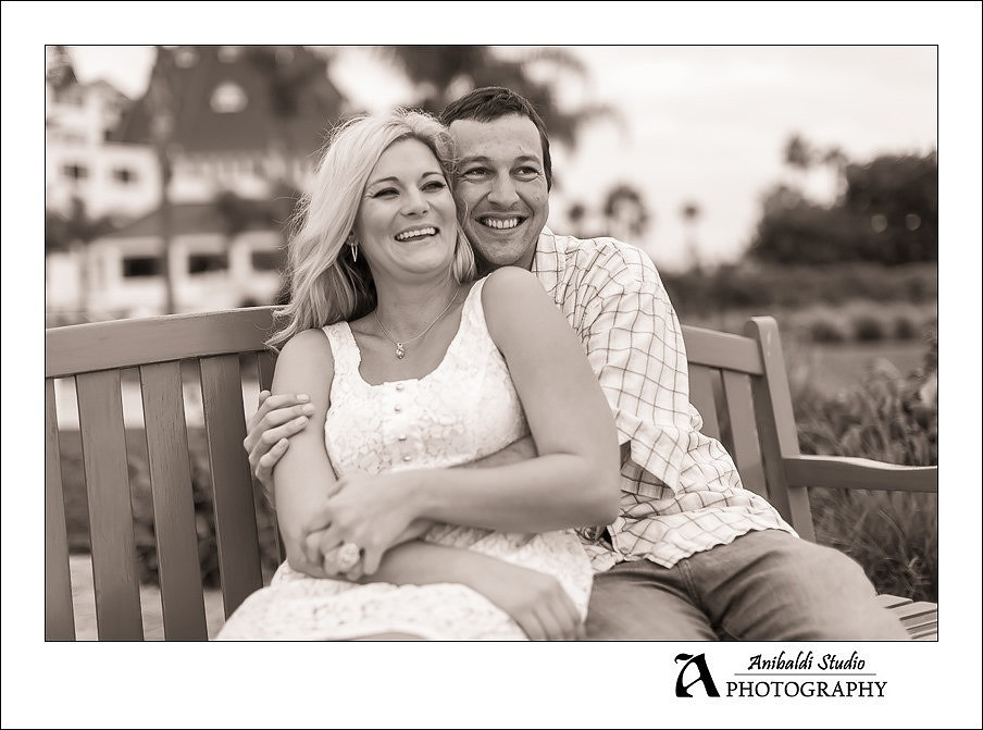 007-coronado beach engagement photo