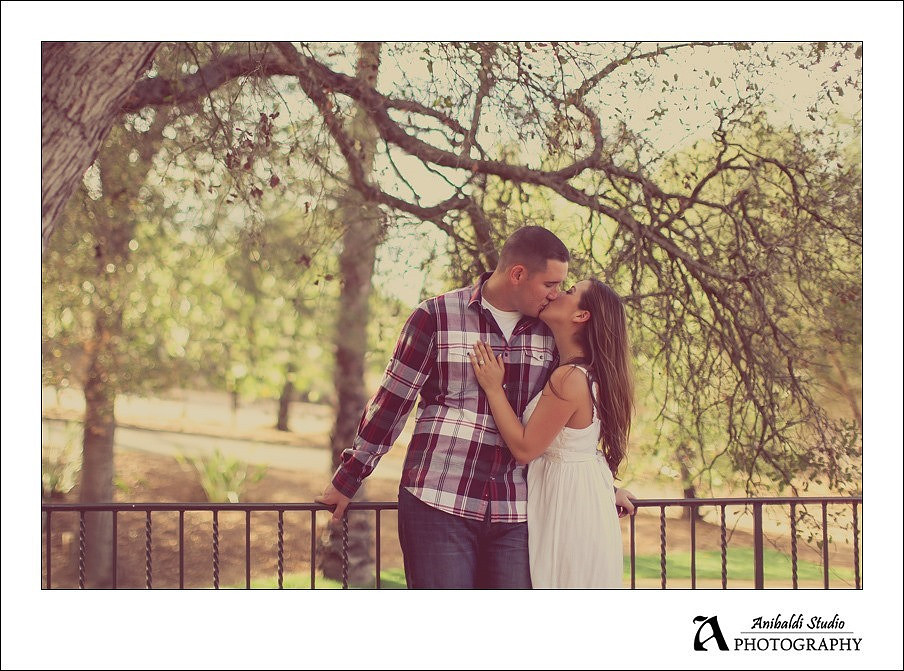 oak tree engagement photo