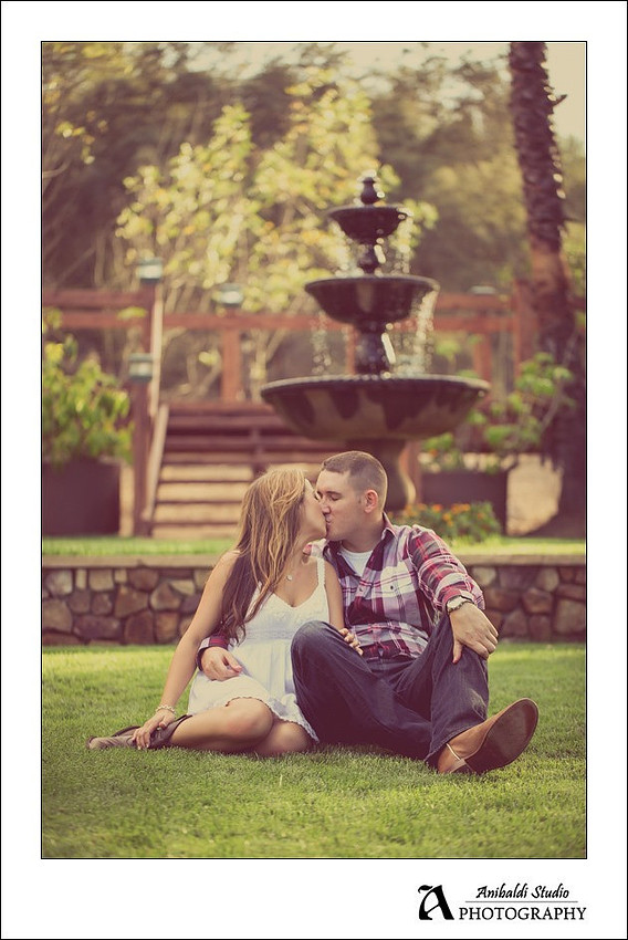 Fountain at Black Walnut Creek engagement
